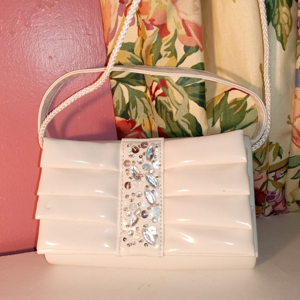 WHITE CROSSBODY SMALL PURSE WITH HANDLE